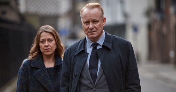 WARNING: Embargoed for publication until 27/10/2015 - Programme Name: River - TX: n/a - Episode: River (No. Ep 4) - Picture Shows: *STRICTLY EMBARGOED UNTIL TUESDAY 27TH OCTOBER, 2015** Stevie (NICOLA WALKER), John River (STELLAN SKARSGARD) - (C) Kudos - Photographer: Nick Briggs