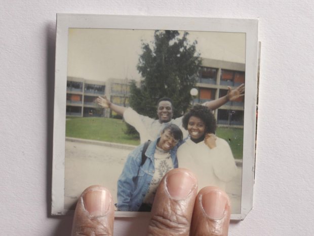 strong-island-review-ew