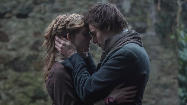 Mary Shelley historia sobre la escritora de Frankenstein con Elle Fanning y Douglas Booth