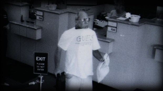 picture-of-evil-genius-netflix-photo