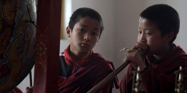 MV5BMDUzNGNjNDctZTQ5ZS00MmM0LWEzNDktMTVjMzg4MTUzYWFmXkEyXkFqcGdeQXVyMjIwNDU3NTk@._V1_SX1777_CR0,0,1777,887_AL_