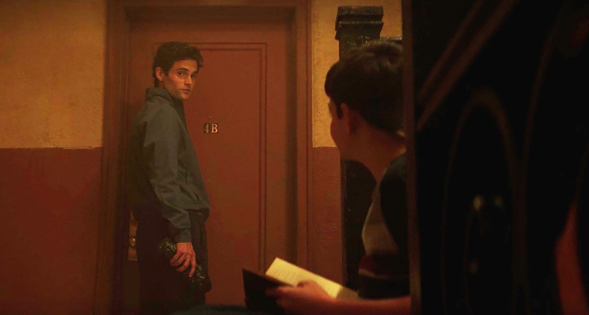 you-netflix-joe-1-1547468268