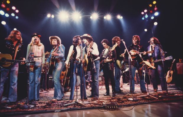 Rolling-Thunder-Revue