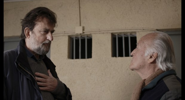 NANNI_MORETTI__CON_IL_MILITARE_EDUARDO_ITURRIAGA___c_Sacher_Film_01