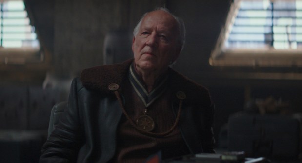 THE-MANDALORIAN_WERNER-HERZOG_THE-CLIENT_STAR-WARS_